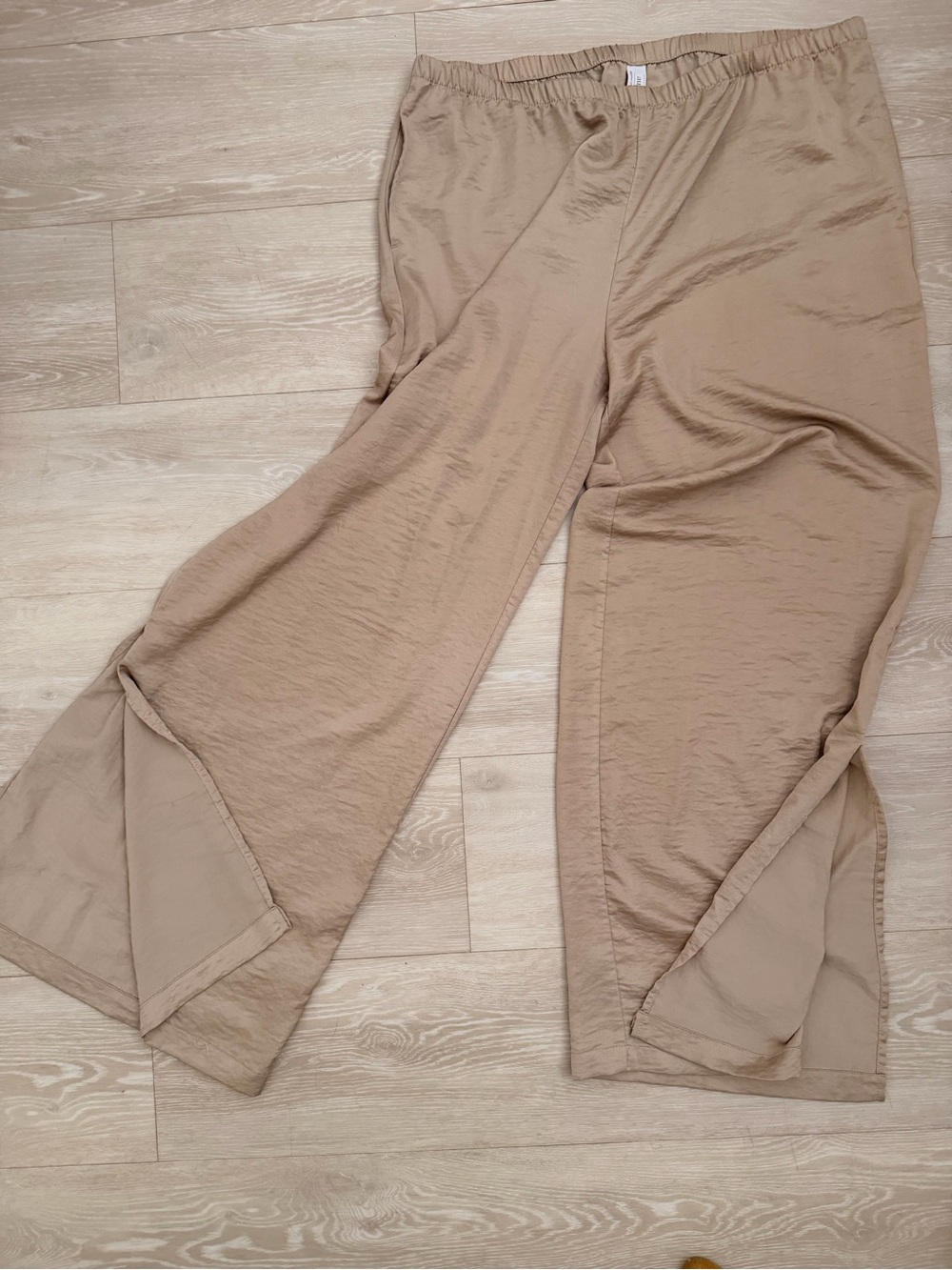 Wide Leg Split Hem Pants in Tan